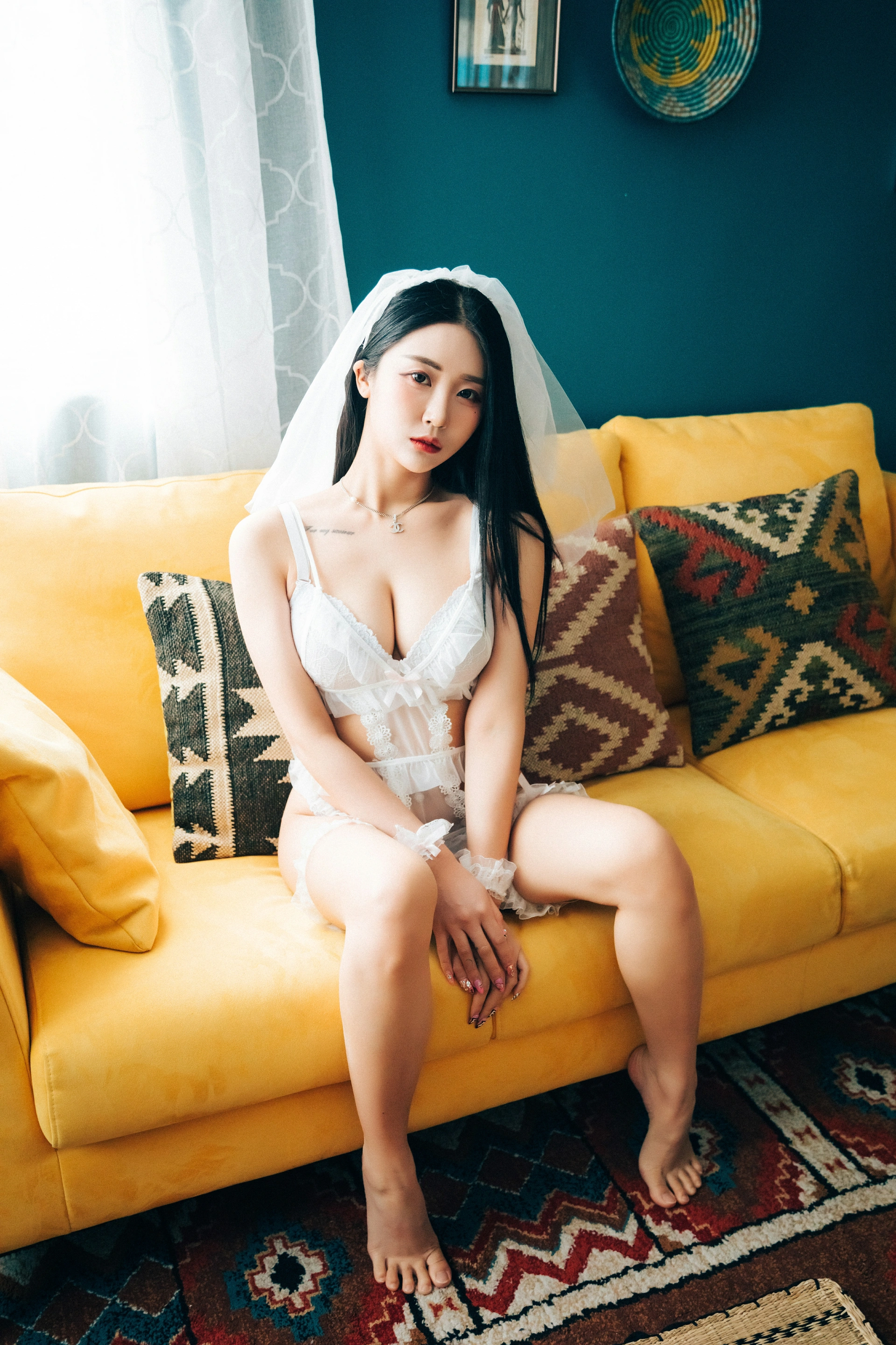001.[Loozy] -  Bomi - Holiday 1